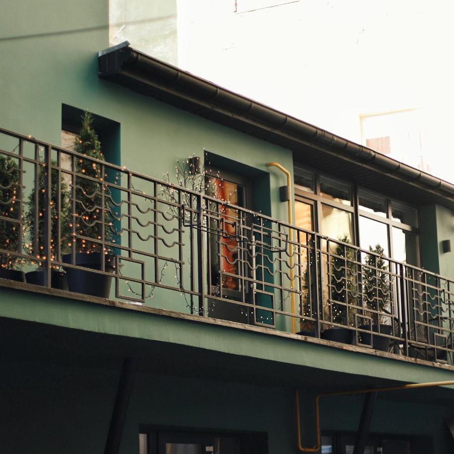 Yard Hostel & Coffee Chernivtsi Exterior photo